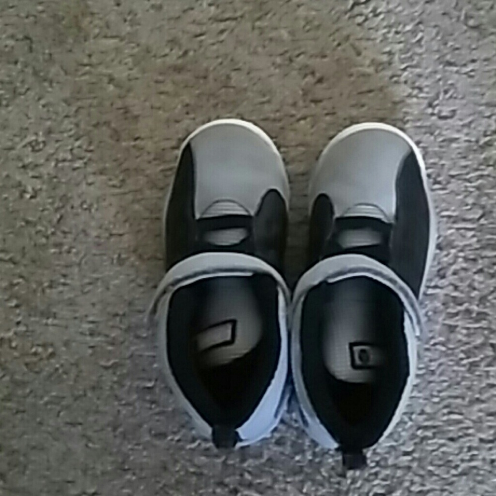 Kids boy Jordan's.